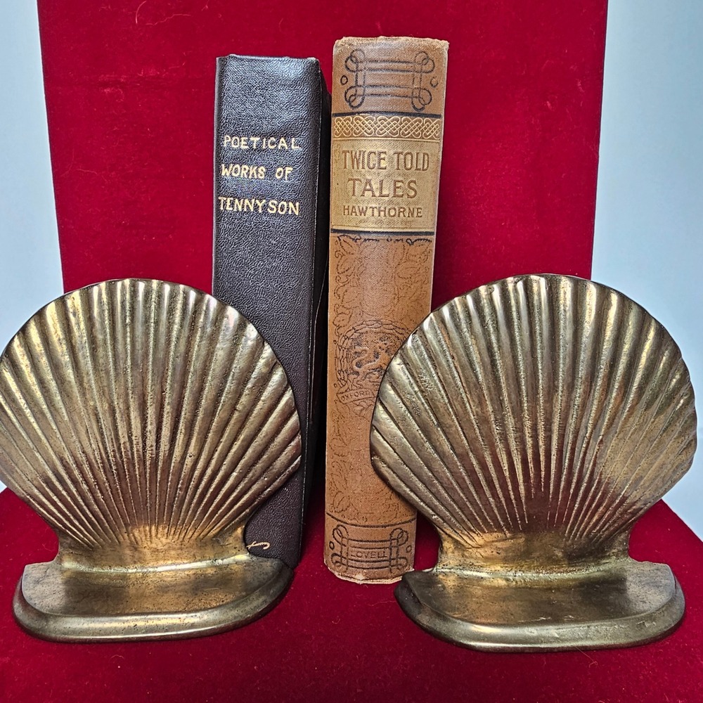 Seiden International Brass Scallop Shell Bookends Pair Gold Late 70s Early 80s